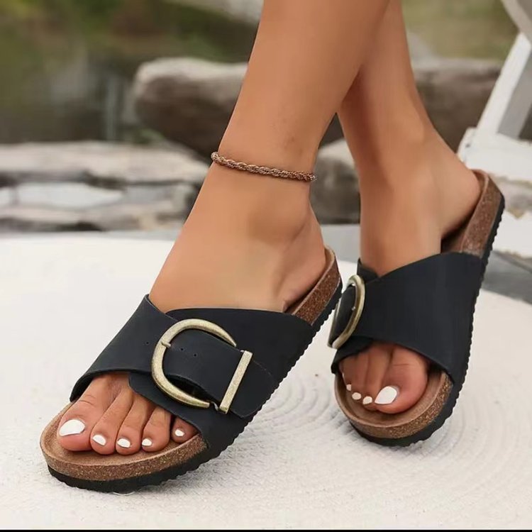 Minimal Comfort Buckle Sandals