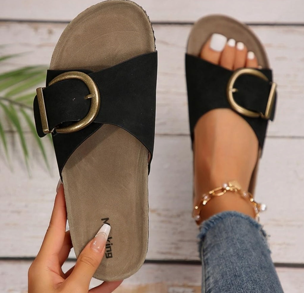Minimal Comfort Buckle Sandals